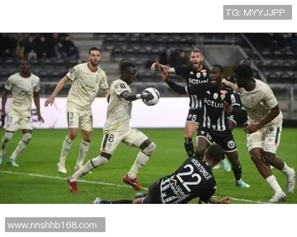 洛里昂主场迎战图卢兹双方争夺法甲积分榜关键战役